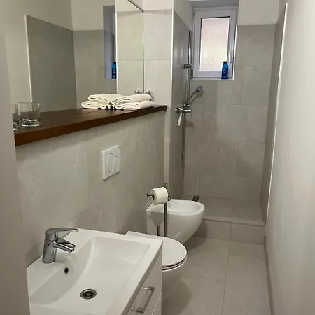 Rrr 5 * בויניצה